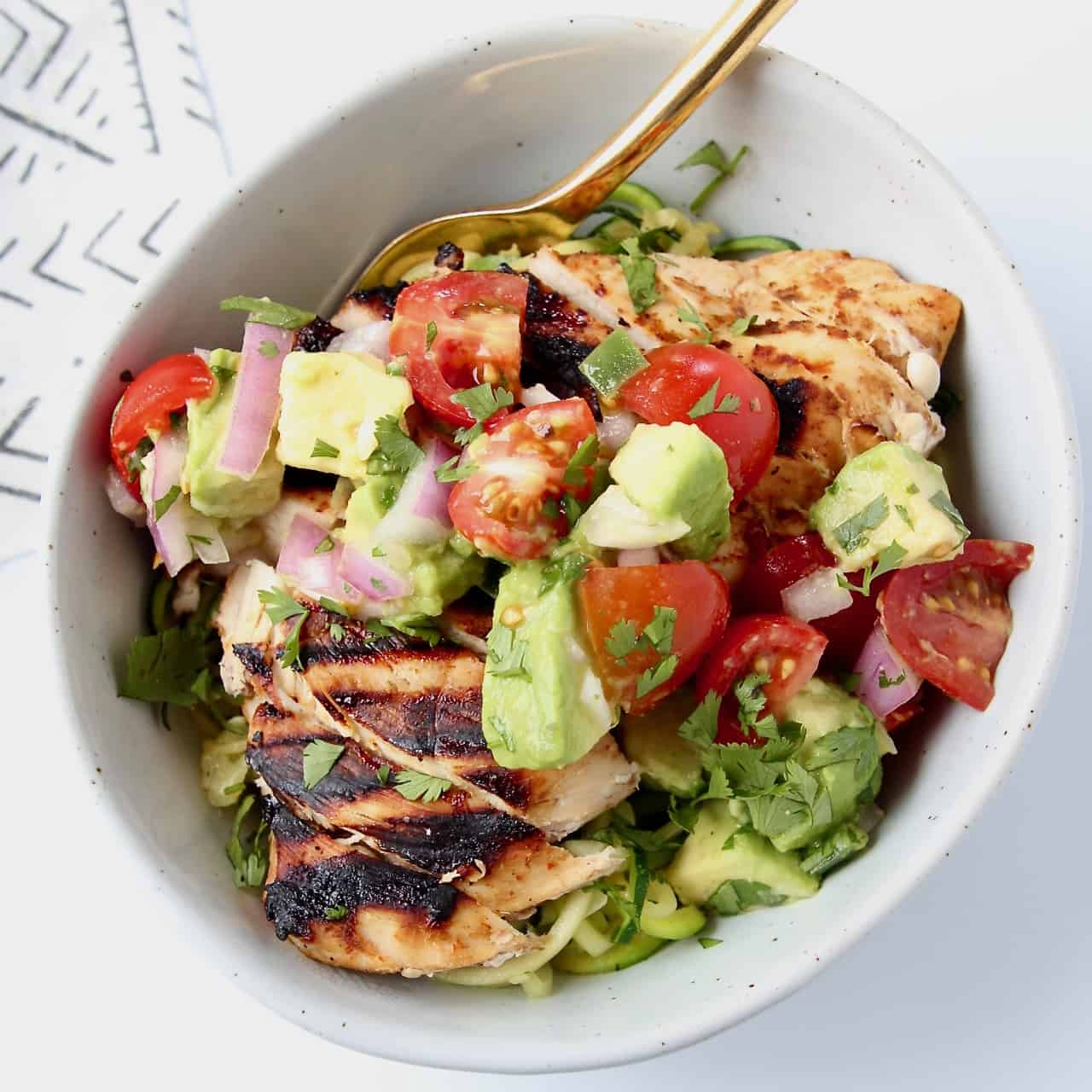 chipotle-chicken-bowl-with-avocado-salsa-bowls-are-the-new-plates