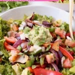 Image of veggie fajita salad in bowl with text overlay