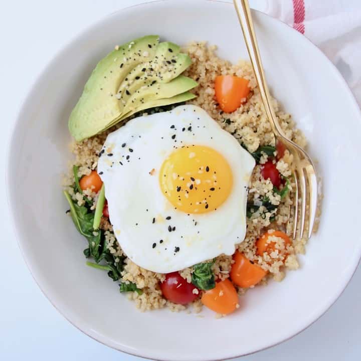 10 Minute Savory Quinoa Breakfast Bowl - Bowls Are The New Plates