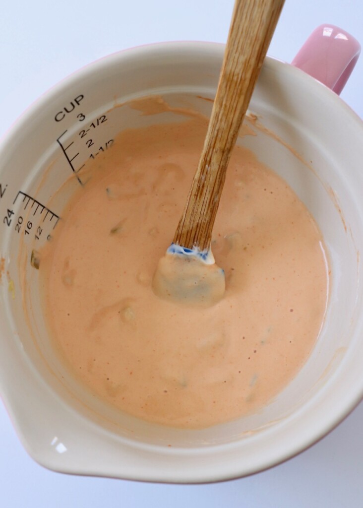 burger sauce in mixing bowl with spatula